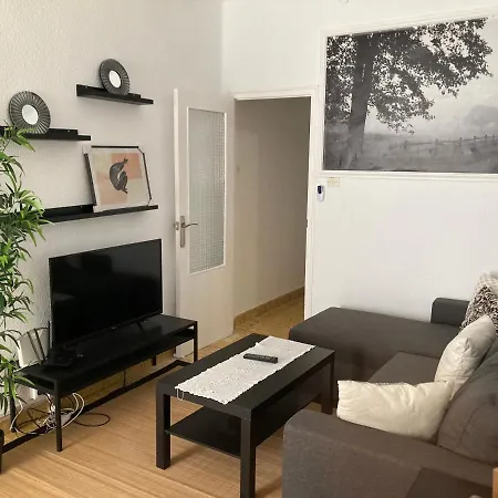 Spacious Vintage 18